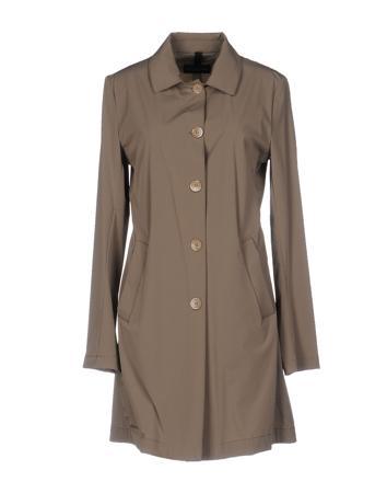 Пальто AQUARAMA