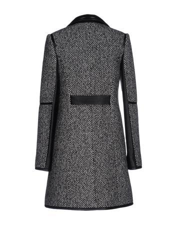 Пальто CARVEN