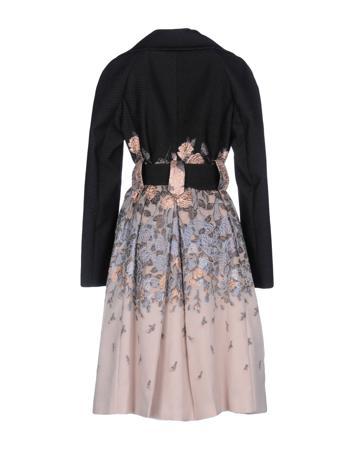 Пальто BLUMARINE