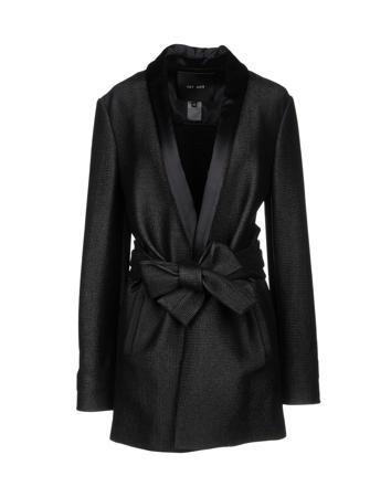 Пальто JAY AHR