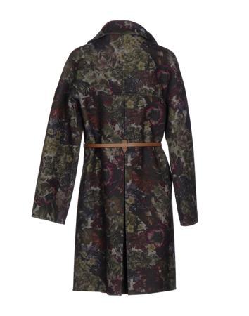 Пальто VALENTINO