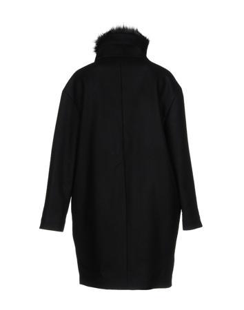 Пальто LOVE MOSCHINO