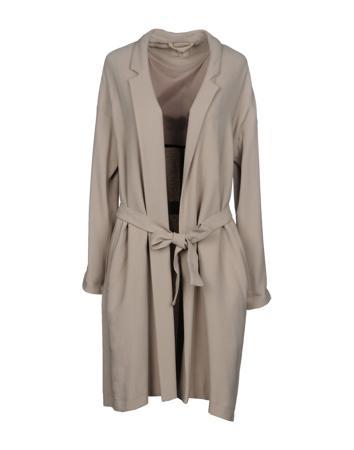 Пальто ATTIC AND BARN