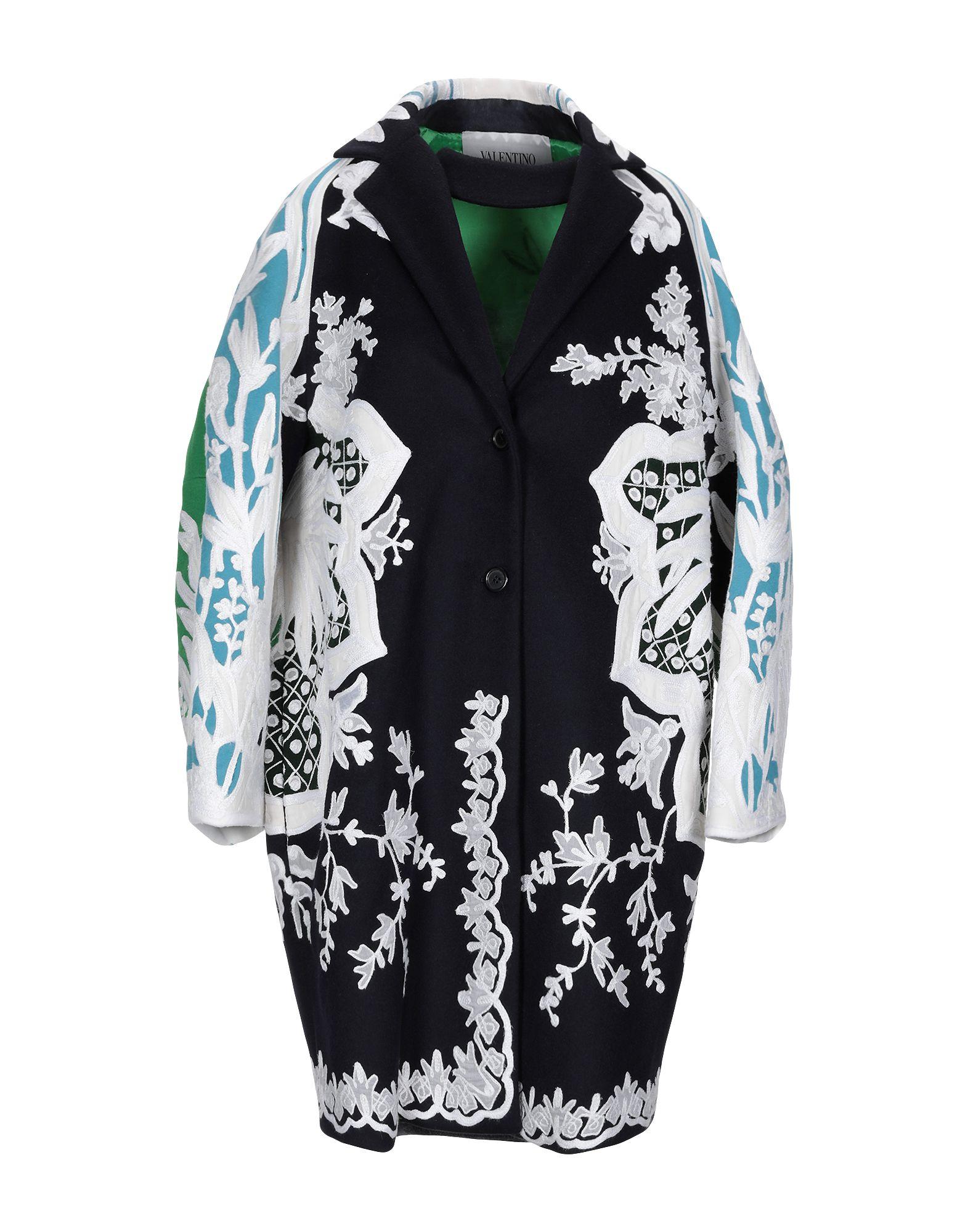 Пальто VALENTINO