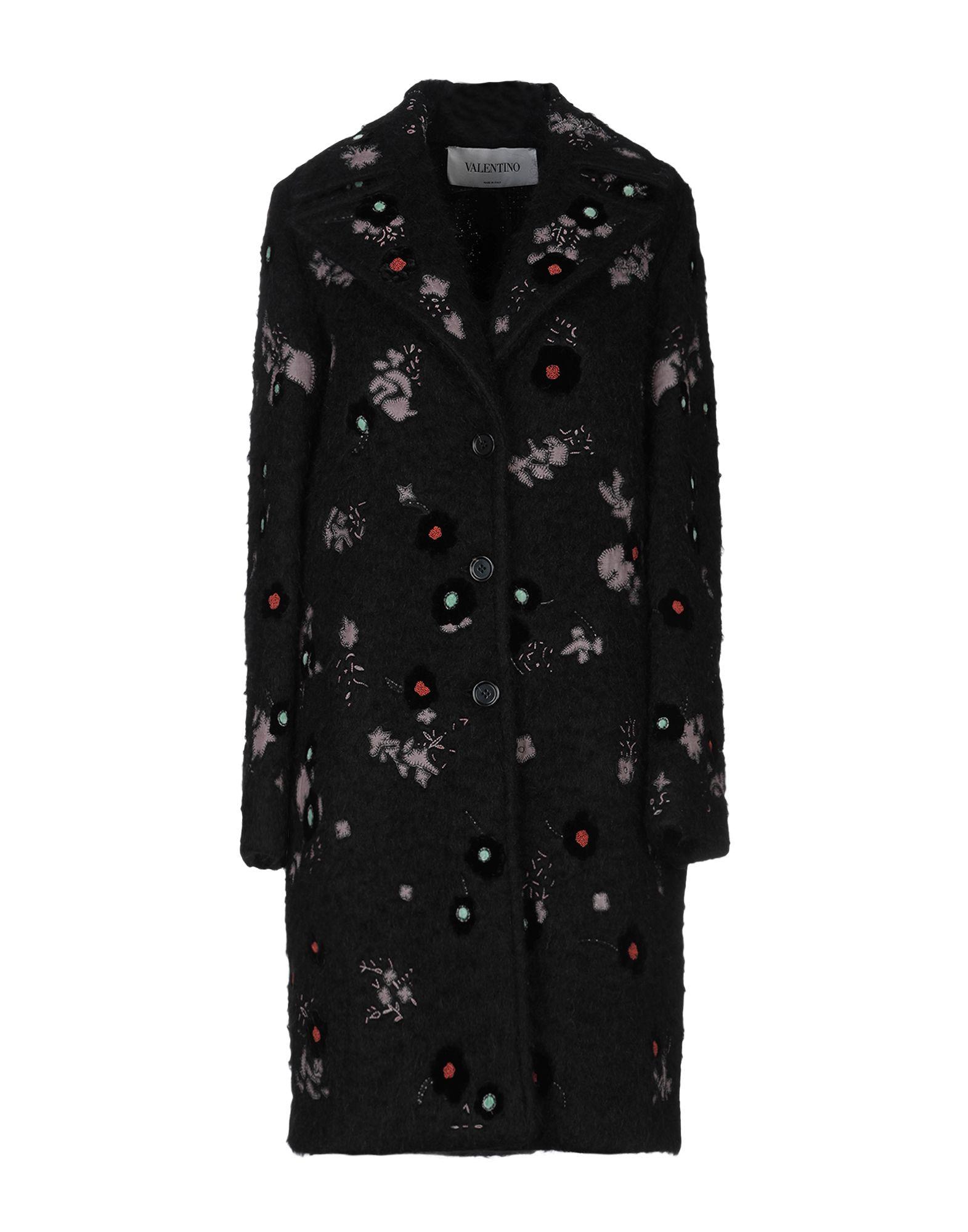 Пальто VALENTINO
