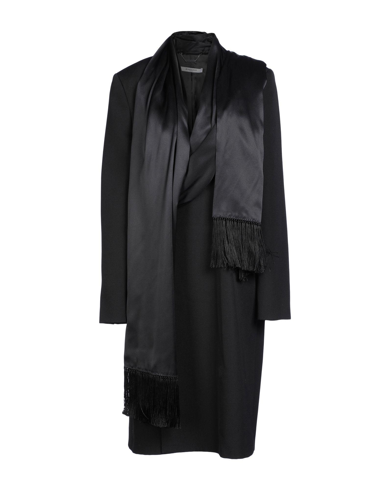 Пальто GIVENCHY