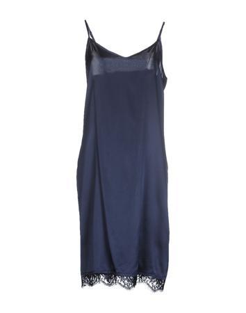 Платье CLIPS MORE