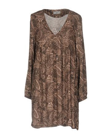 Платье MINIMUM