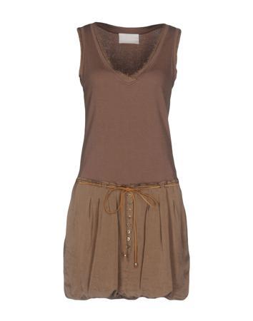 Платье PEUTEREY