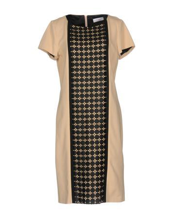 Платье CLIPS MORE