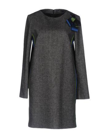 Платье CAPUCCI