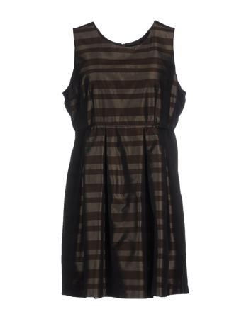 Платье SOALLURE