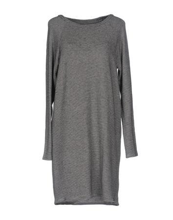 Платье VELVET by GRAHAM & SPENCER