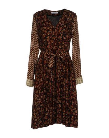 Платье CARACTÈRE