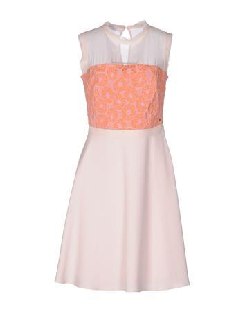 Платье CARACTÈRE