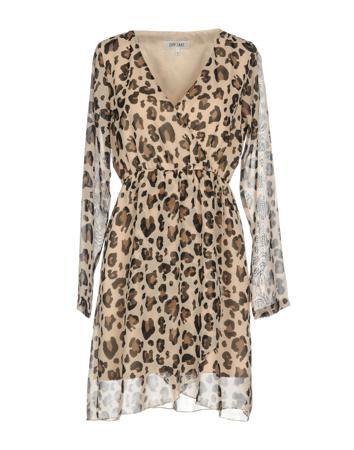 Платье DRY LAKE.