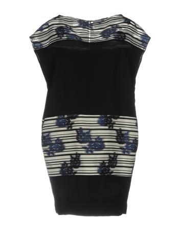 Платье CAPSULE