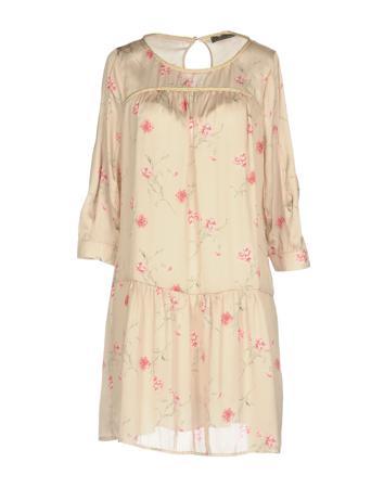 Платье SOALLURE