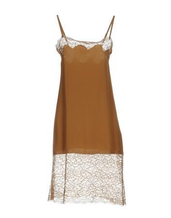 Платье KI6? WHO ARE YOU?