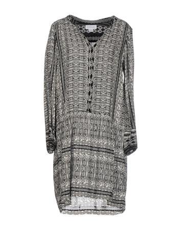 Платье VELVET by GRAHAM & SPENCER