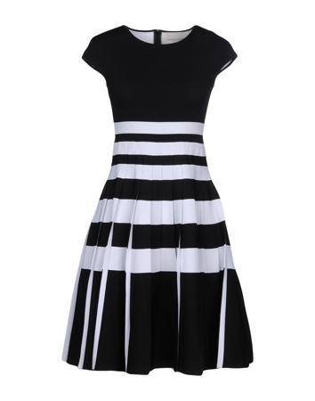 Платье CAROLINA HERRERA Платье CAROLINA HERRERA