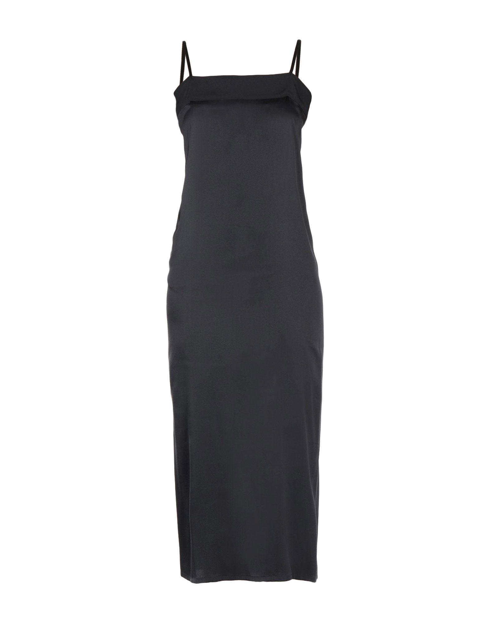 Длинное платье  - Черный цвет