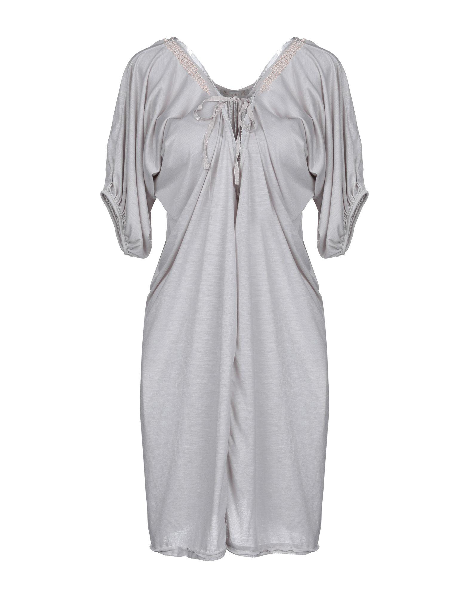 Короткое платье  - Серый цвет