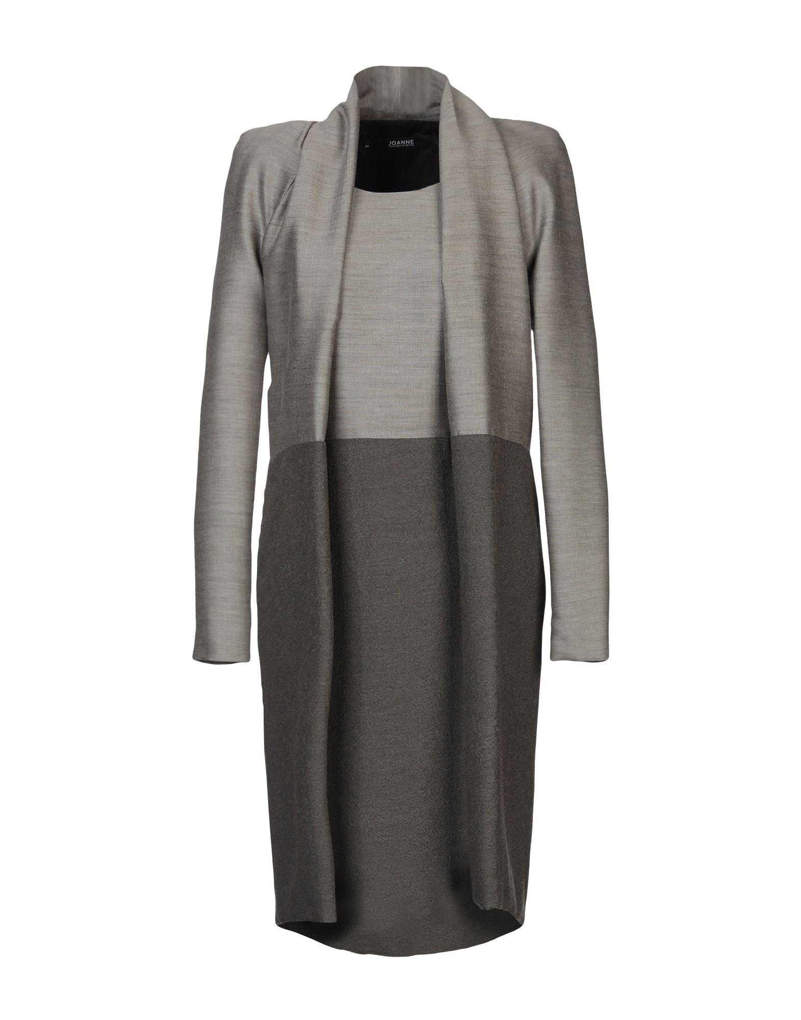 Платье до колена  - Серый цвет