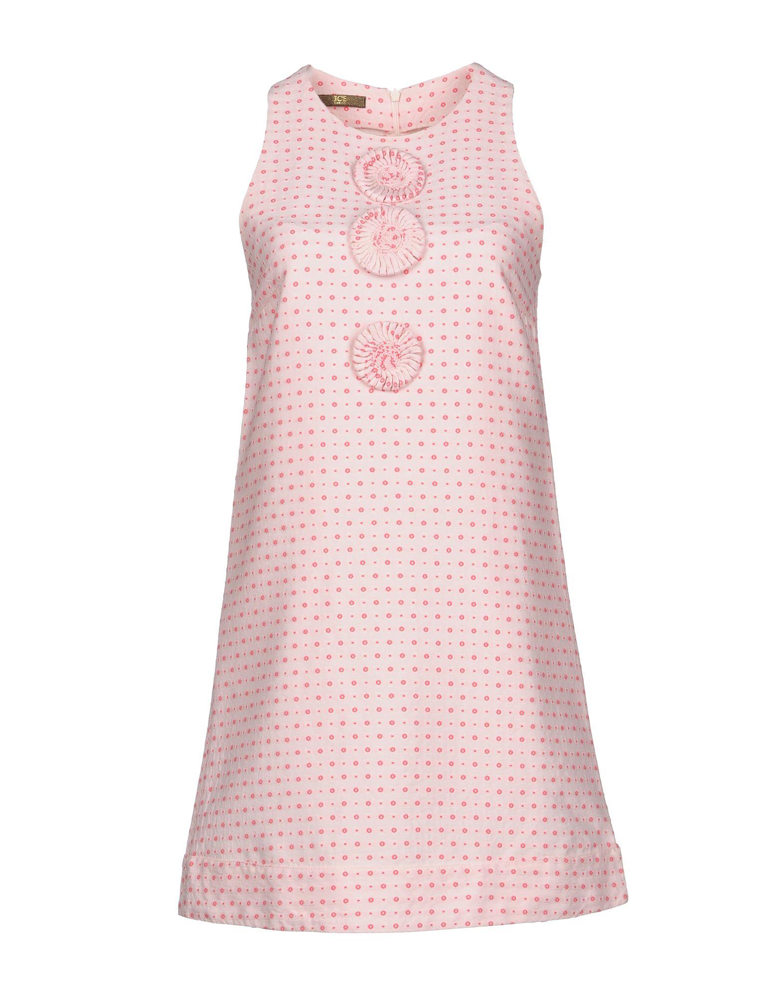 Короткое платье  - Розовый цвет