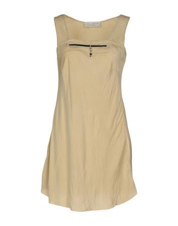 Топ DANIELA DALLA VALLE ELISA CAVALETTI