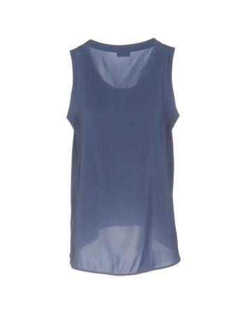 Топ BRUNELLO CUCINELLI