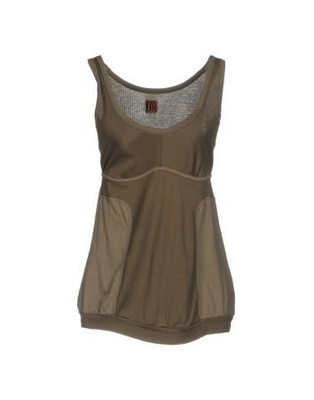 Топ I'M ISOLA MARRAS