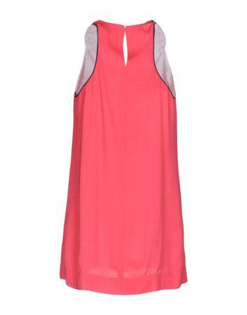 Топ I'M ISOLA MARRAS