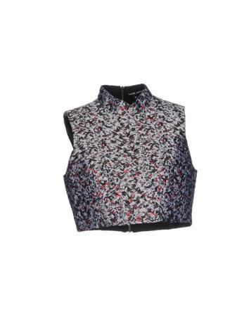 Топ MARKUS LUPFER