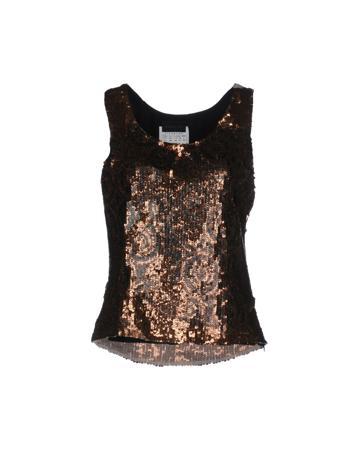 Топ JOHN RICHMOND