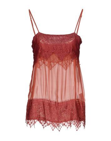 Топ RUE•8ISQUIT