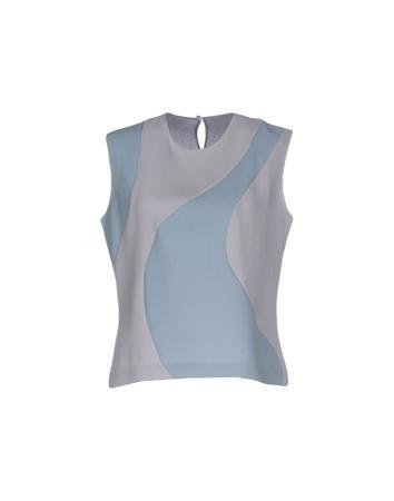 Топ ALEXANDER LEWIS