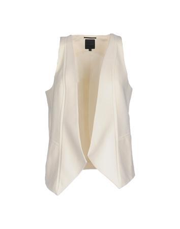 Топ SILVIAN HEACH