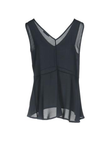 Топ RUE•8ISQUIT