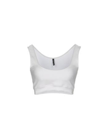 Топ LISA MARIE FERNANDEZ