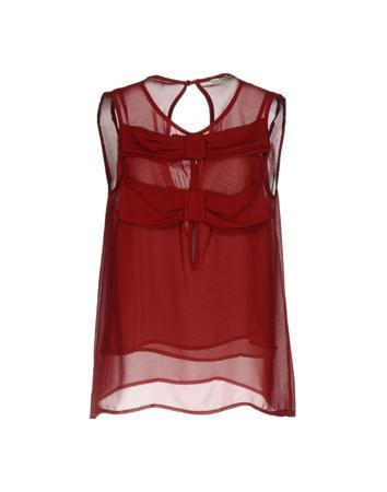 Топ RUE•8ISQUIT