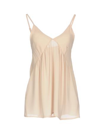 Топ RUE•8ISQUIT