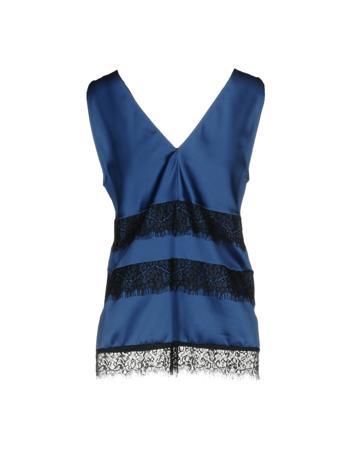 Топ RUE•8ISQUIT