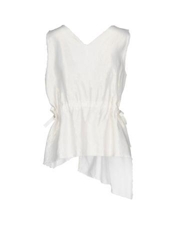 Топ RUE•8ISQUIT