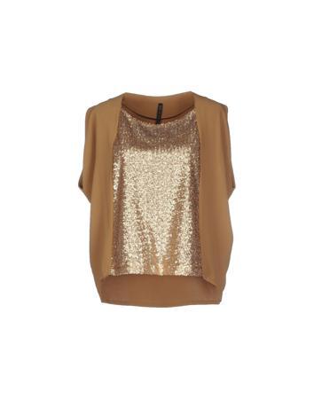 Топ PLEIN SUD PAR FAYҪAL AMOR