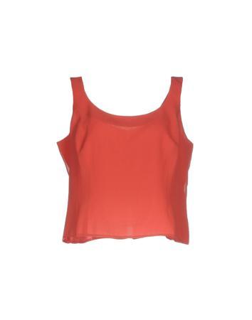 Топ PINUCCIA BOTONDI