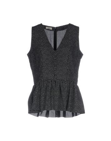 Топ MADS NORGAARD