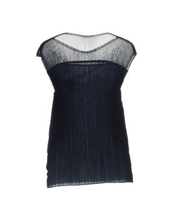 Топ ISSEY MIYAKE