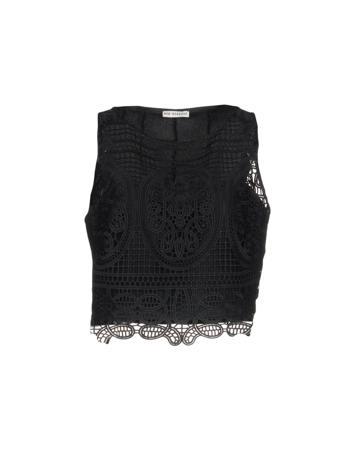 Топ RUE•8ISQUIT