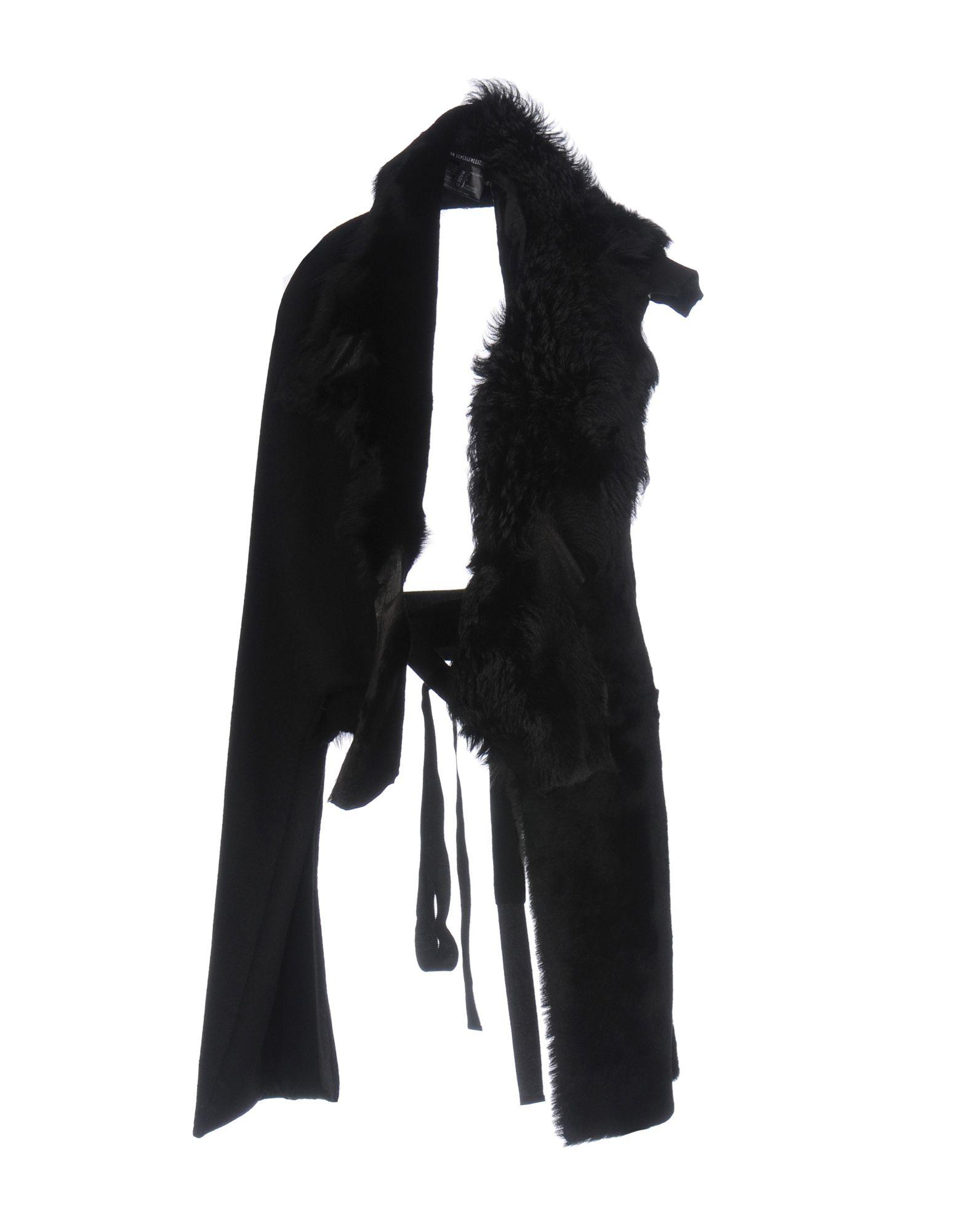 Топ ANN DEMEULEMEESTER